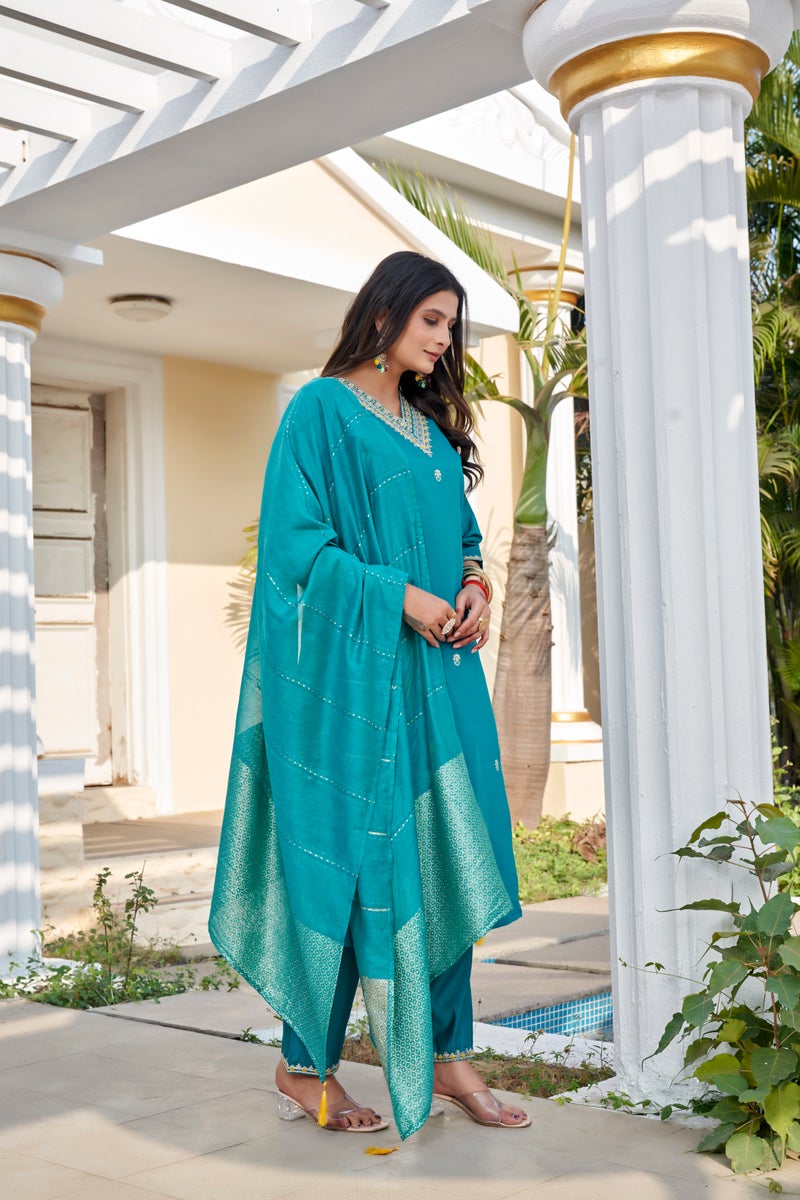 VISHVA CREATION Aqua Embroidered Kurta Set for Women - Image 4